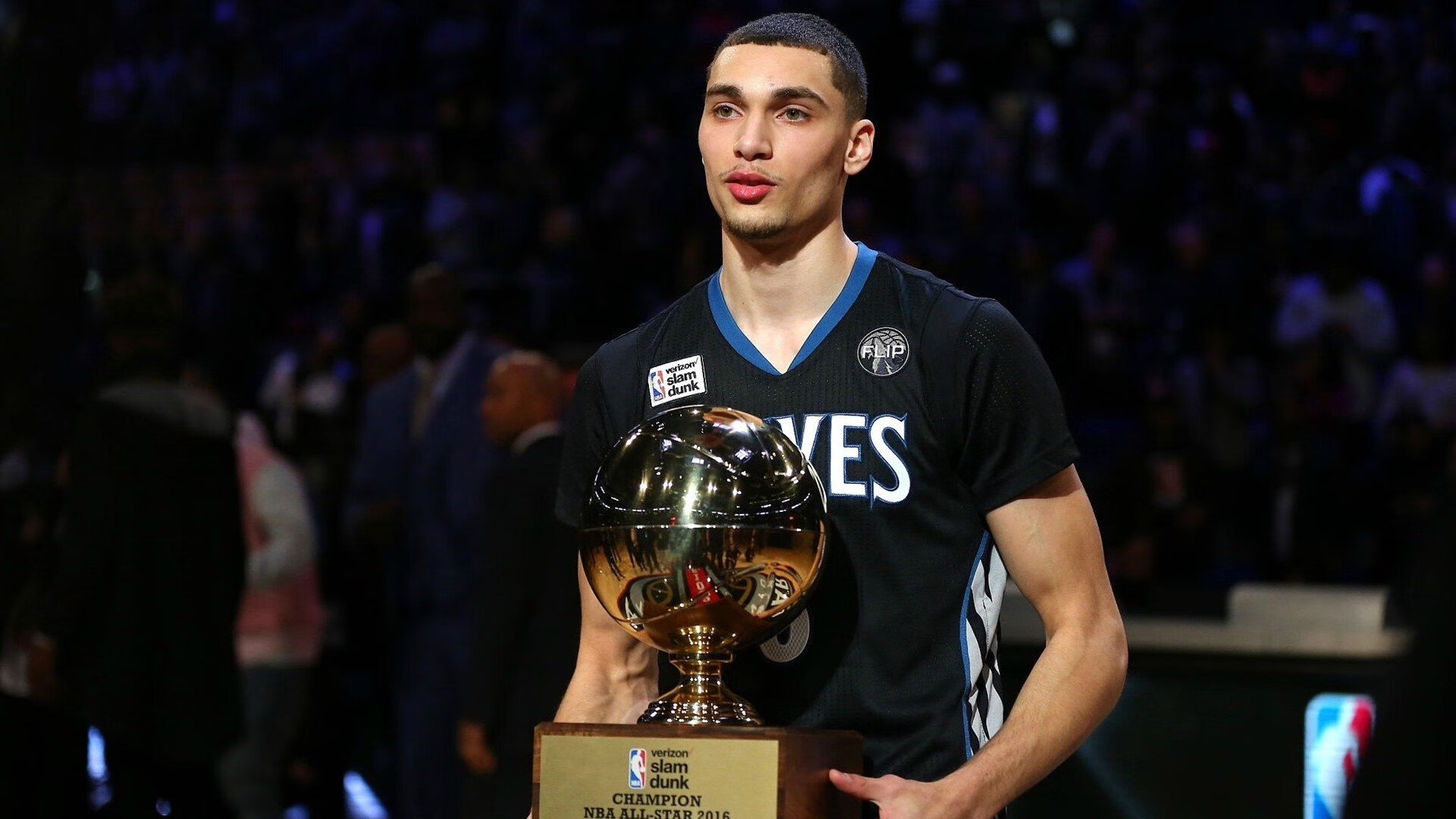 九游登录入口-福特的防守技术为全黑队提供了坚不可摧的防线保障，nba福特