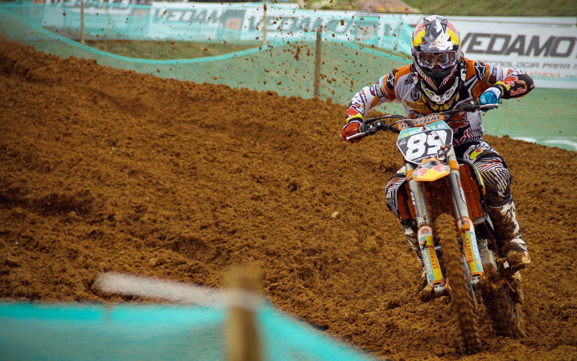 赫梅列夫斯基精准转身助力冲线,赫梅利尼茨基